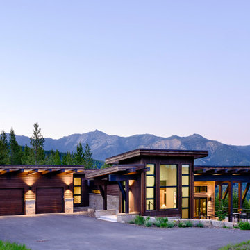 Mountain Modern Home with Luxury Outdoor Living