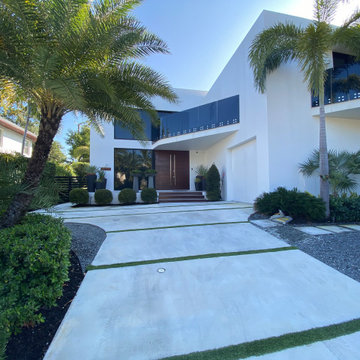 Bay Rd Designer Concrete Slabs and Artificial Turf - Aggregate on the side