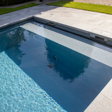 Outdoor Pool - GFK D-Line Linear