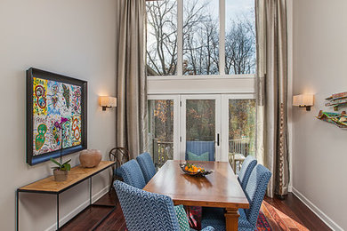 Dining room - contemporary dining room idea in Jackson