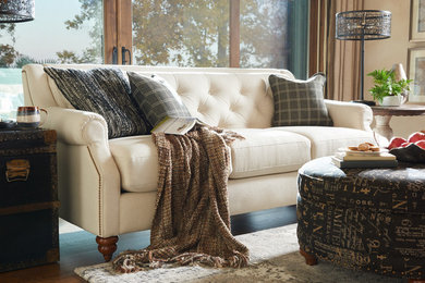 Example of a trendy living room design in Detroit