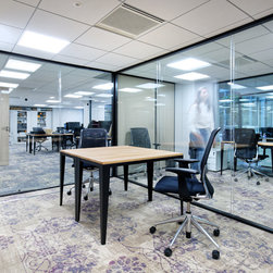Tables de bureaux professionnels sur-mesure - Products