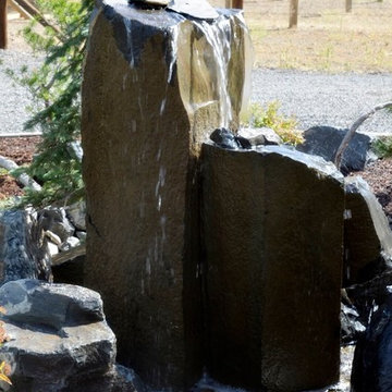 WATER FEATURES & FOUNTAINS