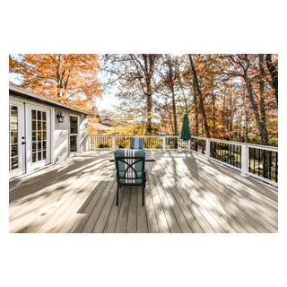 Fairfax Deck - Modern - Deck - DC Metro - by Ready 2 Remodel