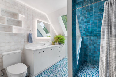 Example of a bathroom design in Seattle
