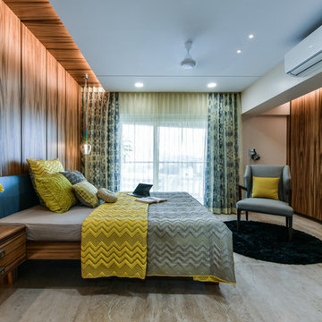 4 Bedroom Mumbai Suburban Apartment