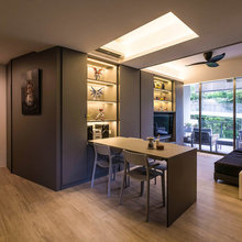 Houzz Tour: Hide and Sleek With a 2-Bedroom Condo's Hideaway Features