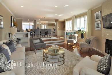 Inspiration for a transitional home design remodel in New York