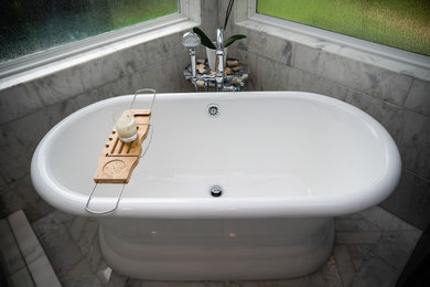 Example of a bathroom design in Houston