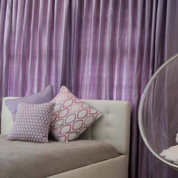 BUBBLE CHAIR with cushions and custom pillows