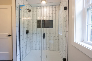 Bathroom - craftsman bathroom idea in Bridgeport