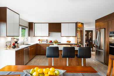 Kitchen photo in Vancouver