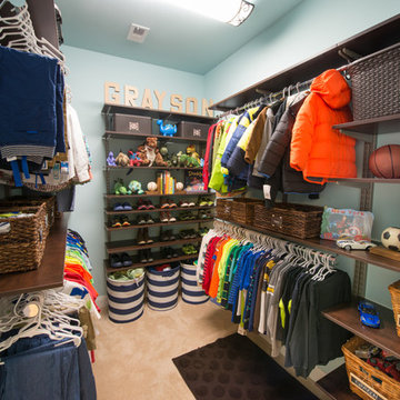 Children's Walk-In Closets