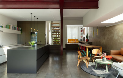 Houzz Tour: Tactile Surfaces Add Warmth to a Modern Renovation