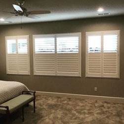 Hunter Douglas Palm Beach Split Tilt - Products