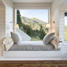 Window - Bed - Seats