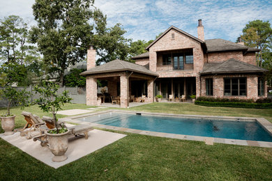 Exterior home photo in Houston