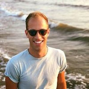 Foto von Drew Ginther
