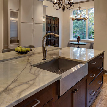 Intriguing Soft Contemporary Kitchen Design – Glen Ellyn, IL