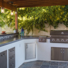 Outdoor Kitchen