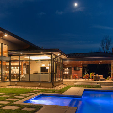 Exterior - Rear