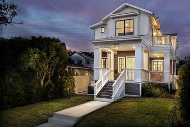 Inspiration for a craftsman home design remodel in San Diego