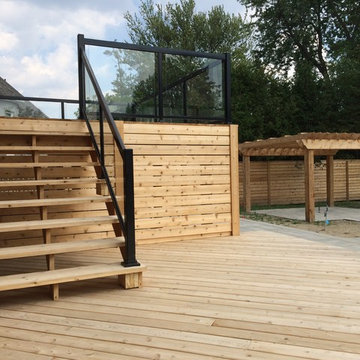 Aluminum and Glass Deck Railings - 112