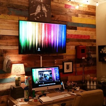 Shabby Chic Style Reclaimed Pallet Wood Accent Wall