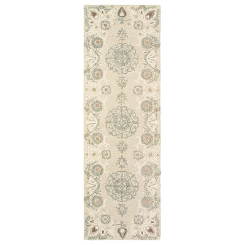 Cecilia Hand-tufted Wool Floral Medallions Sand/Ash Area Rug, 2'6"x8'