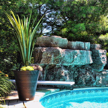 2016 Outdoor Living; Planter Kobo
