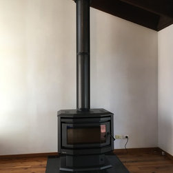 Eureka Onyx Freestanding - Indoor Fireplaces