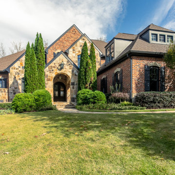 Sandy Springs Complete Home