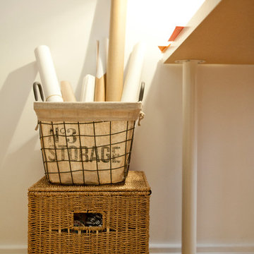 A Junk Room Turned Craft Room