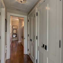 Foyer/hallways