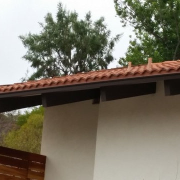 Seamless Box Style Gutters on Tile Roof Home in Santa Ana