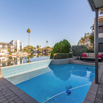 Sold a house on the water in the desert! The Lakes in Tempe, AZ