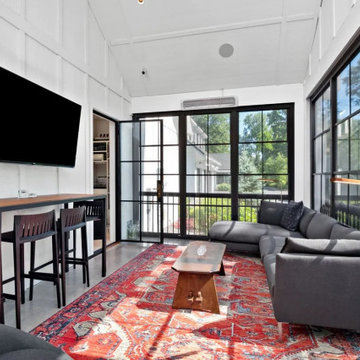 Modern Farmhouse - Ladue, MO
