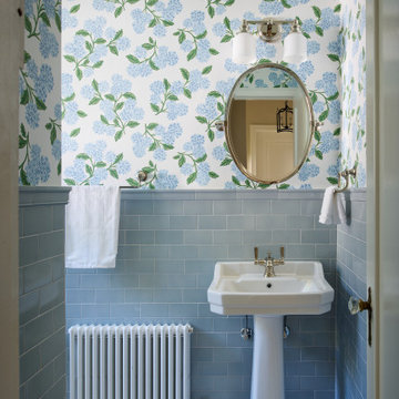 Chevy Chase Colonial Bathrooms