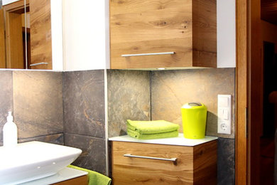 Modernes Badezimmer in Sonstige