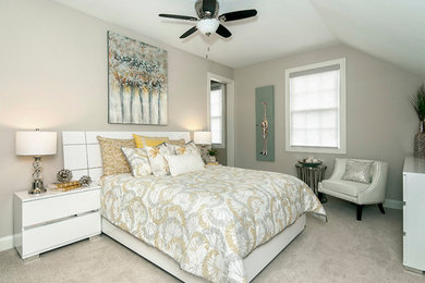 Example of a transitional home design design in Indianapolis