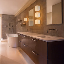 House Reno - Bathroom