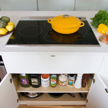 Bright Kitchen in the Trees