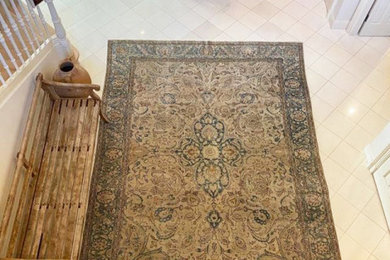 Entryway - traditional entryway idea in Birmingham