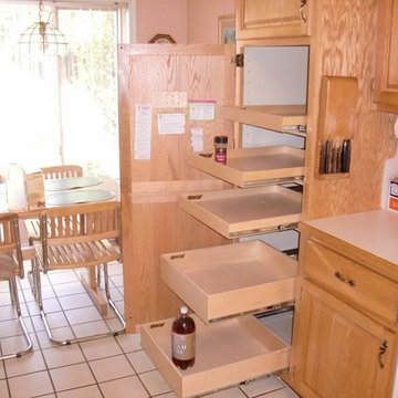 Cabinet Pantry