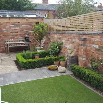 Cute Courtyard