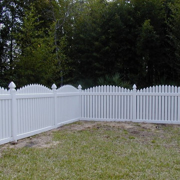 IMPERIAL VINYL PICKET FENCE