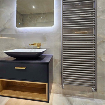 Bathroom - Onyx Azul
