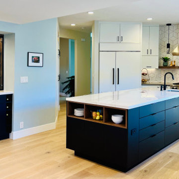 Crisp, Geometric Kitchen
