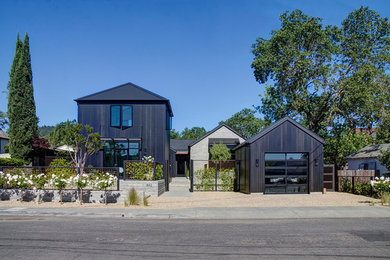 Country exterior home photo in San Francisco