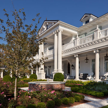 COLONIAL REVIVAL